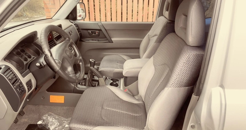 Mitsubishi Pajero cena 29999 przebieg: 268893, rok produkcji 2000 z Lipsko małe 137
